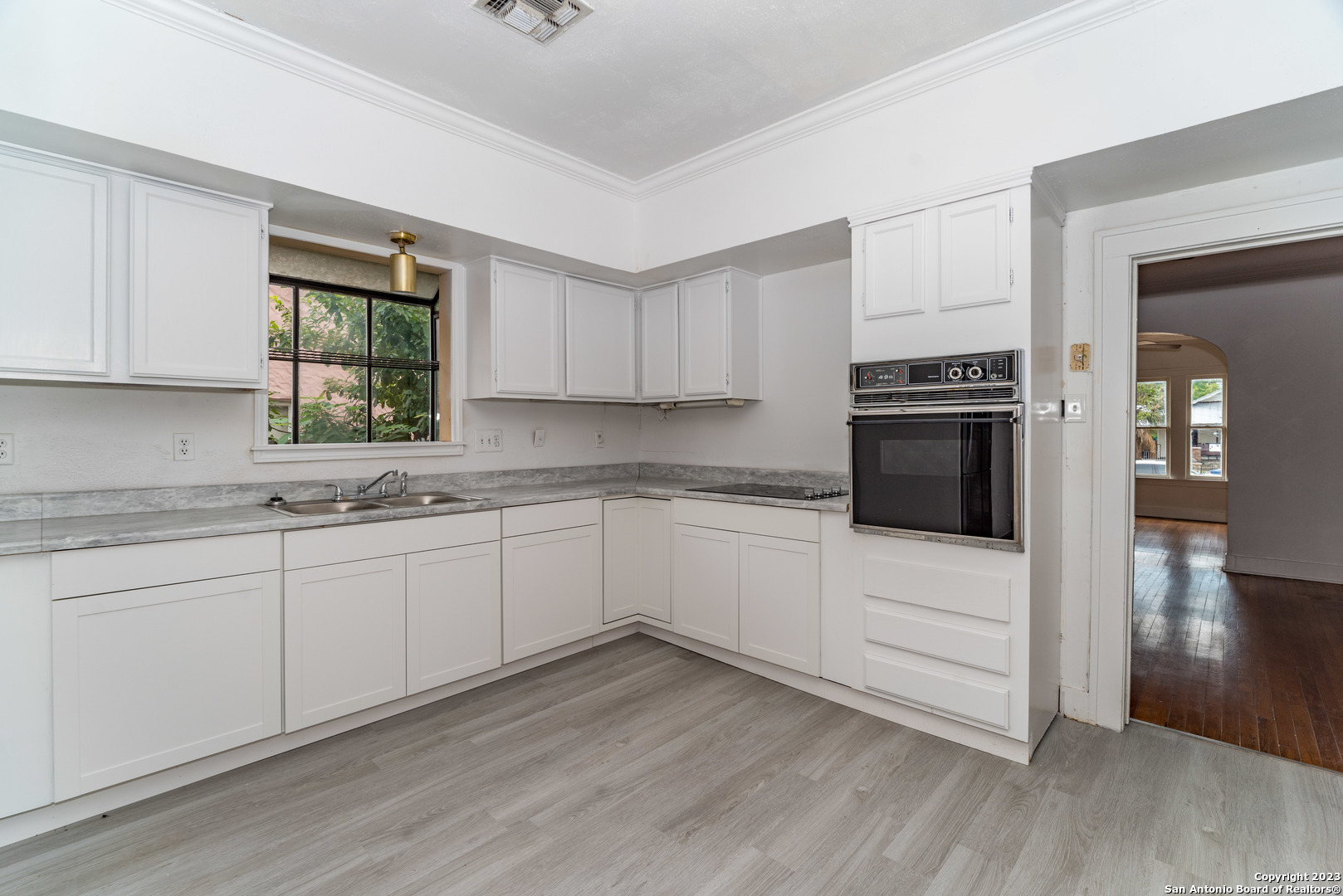 469 E Magnolia Avenue San Antonio TX 78212