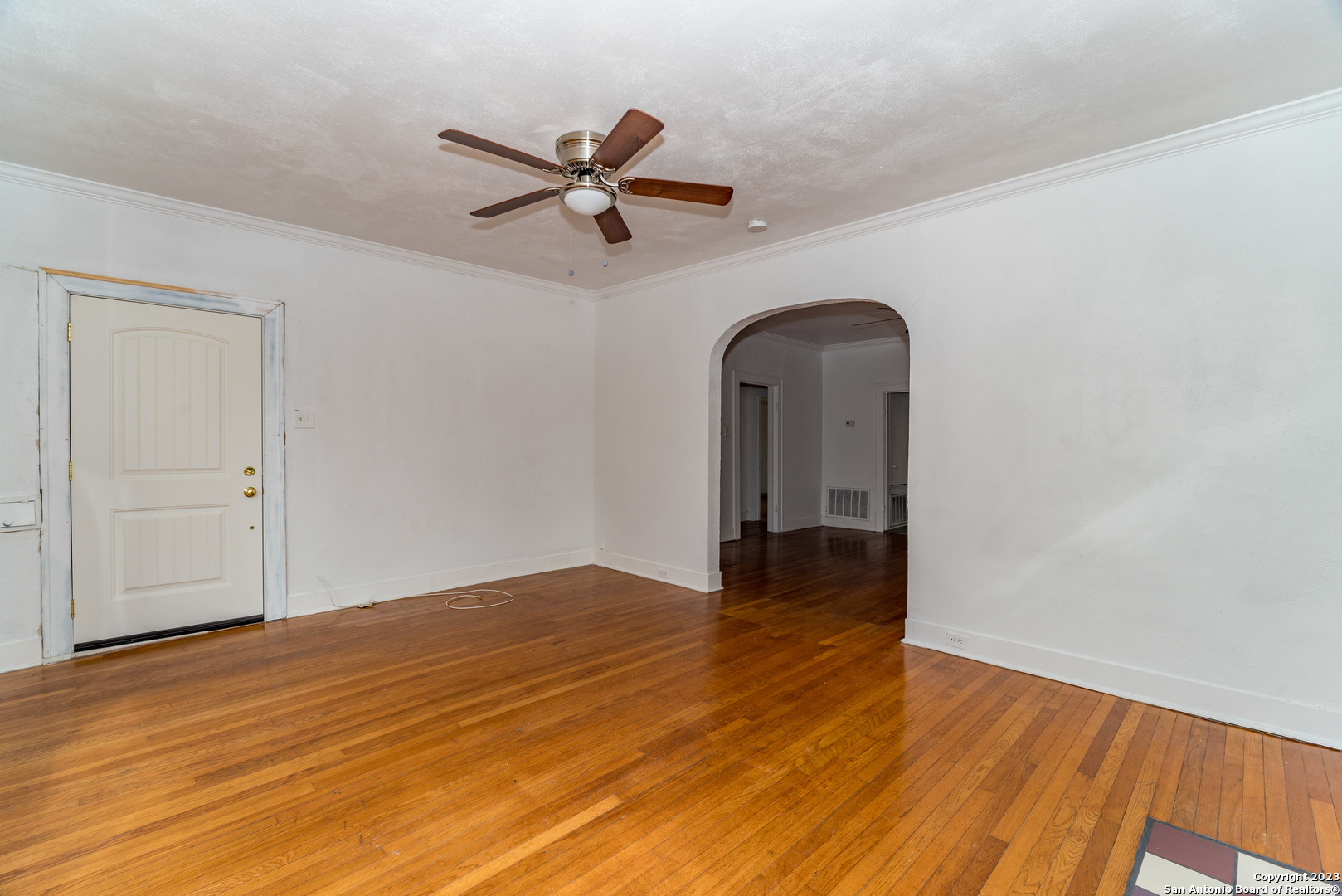 469 E Magnolia Avenue San Antonio TX 78212