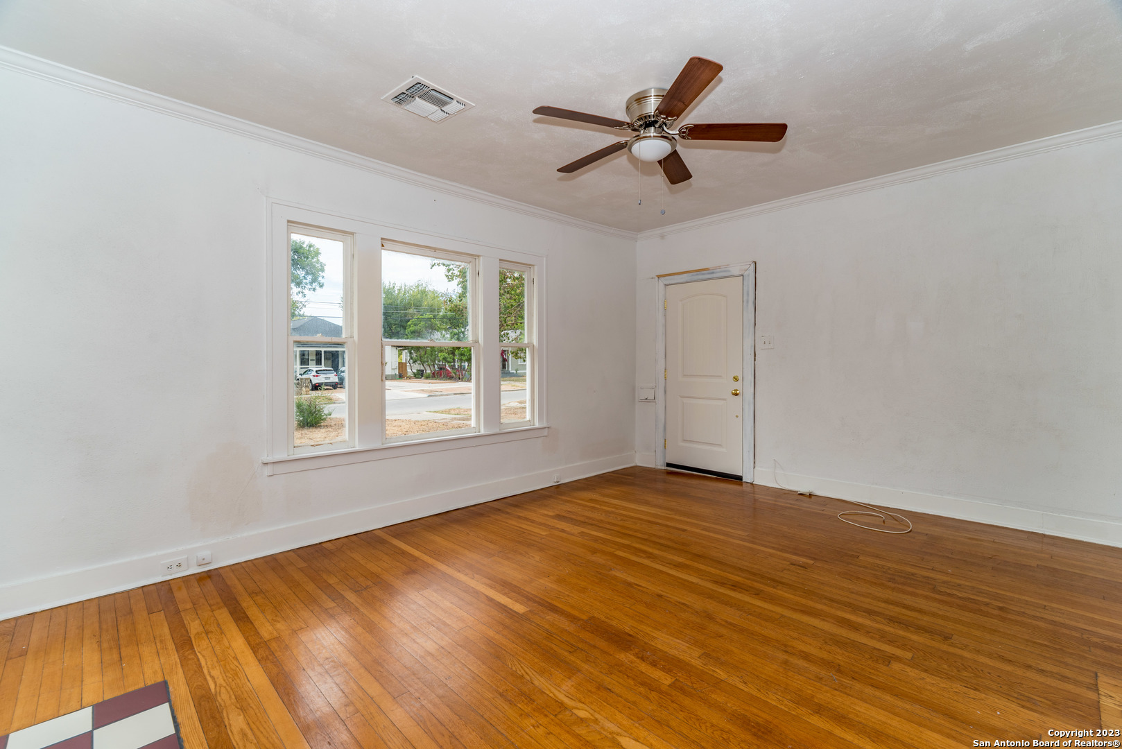 469 E Magnolia Avenue San Antonio TX 78212