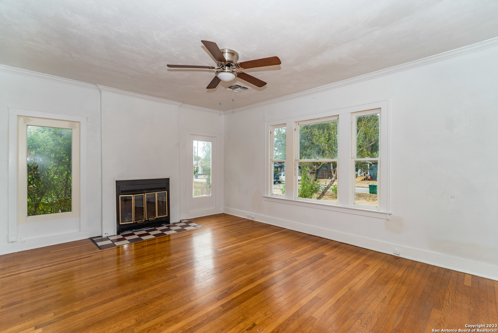 469 E Magnolia Avenue San Antonio TX 78212