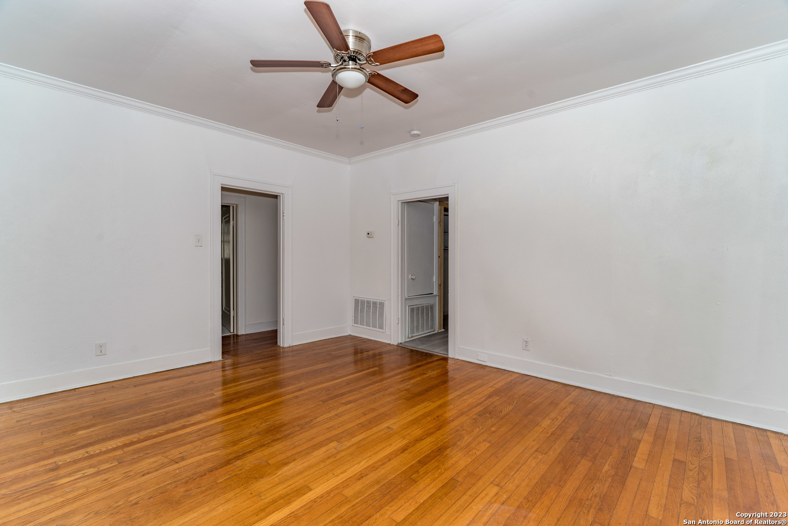 469 E Magnolia Avenue San Antonio TX 78212