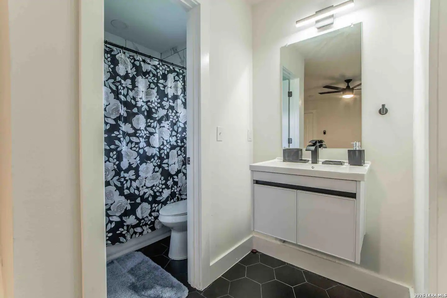 7500 Rio Austin TX 78724
