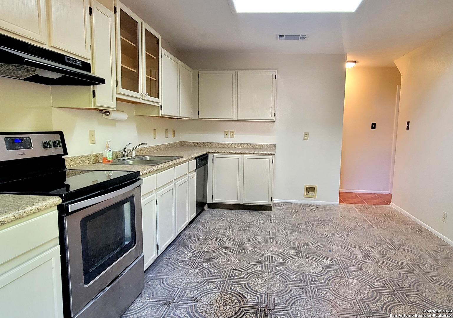 9411 De Sapin San Antonio TX 78254