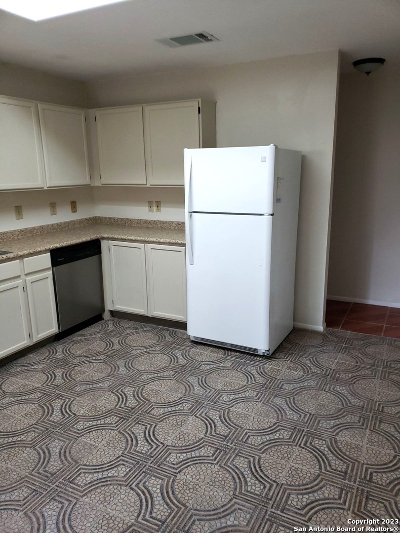 9411 De Sapin San Antonio TX 78254