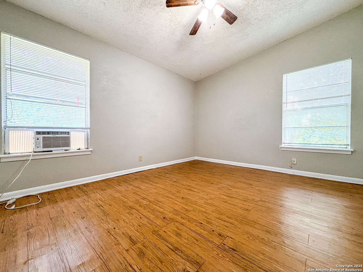 319 Hialeah Avenue San Antonio TX 78218