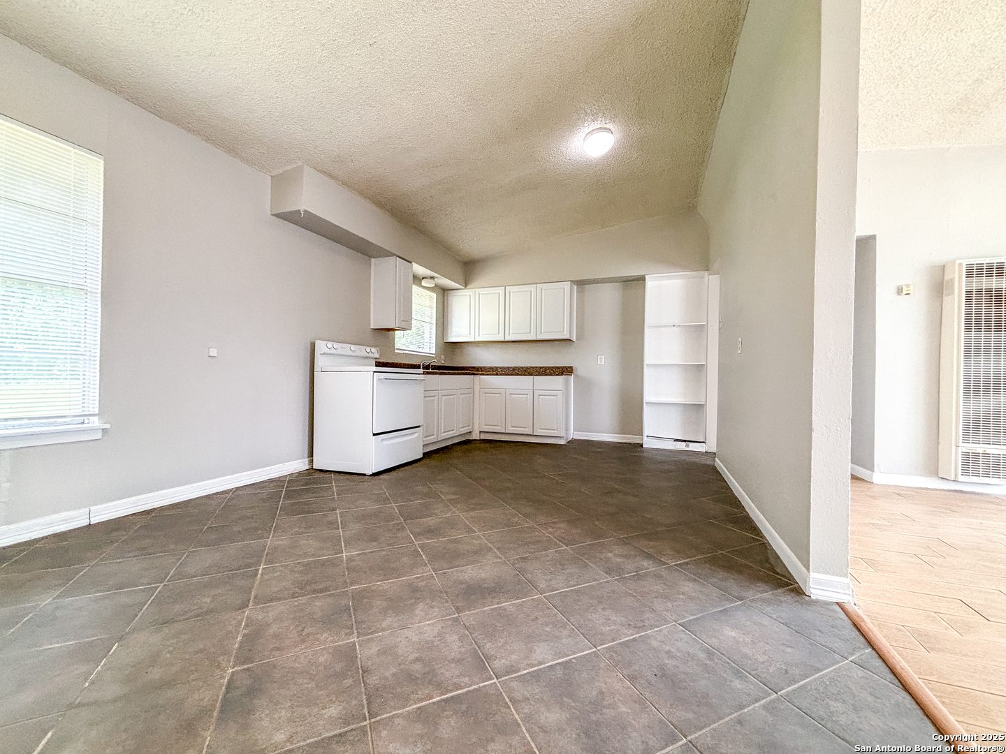 319 Hialeah Avenue San Antonio TX 78218