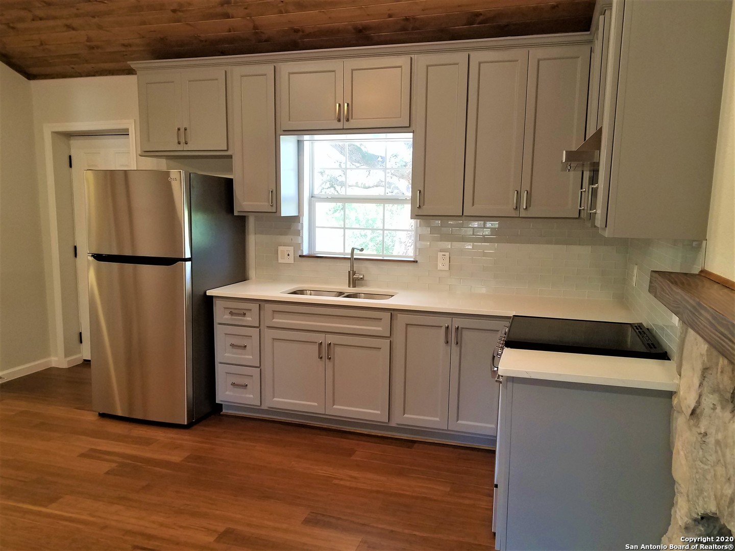 17803 Hilltop Drive Helotes TX 78023