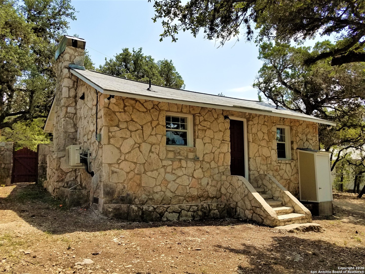 17803 Hilltop Drive Helotes TX 78023