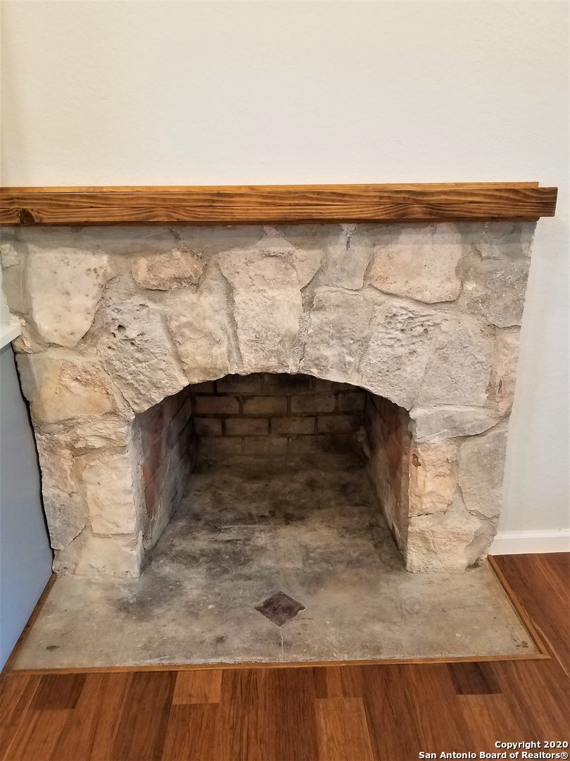 17803 Hilltop Drive Helotes TX 78023