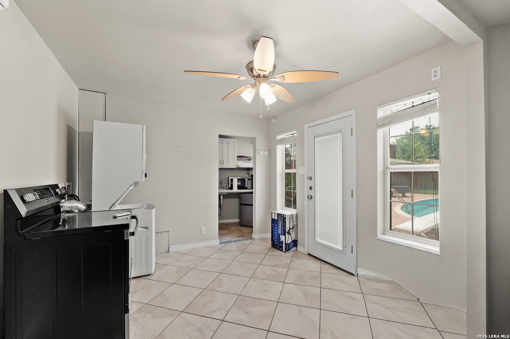 221 Cloudmont Windcrest TX 78239