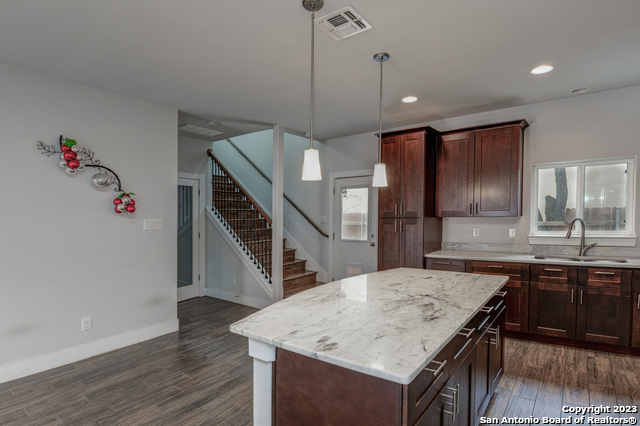 2755 Del Pilar Drive San Antonio TX 78232