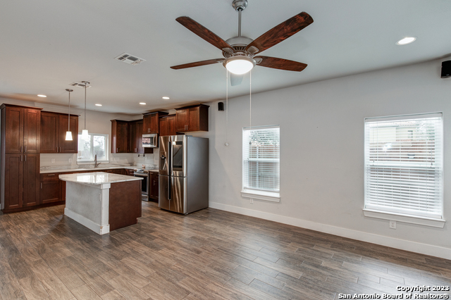 2755 Del Pilar Drive San Antonio TX 78232