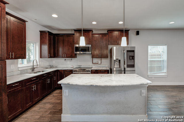 2755 Del Pilar Drive San Antonio TX 78232