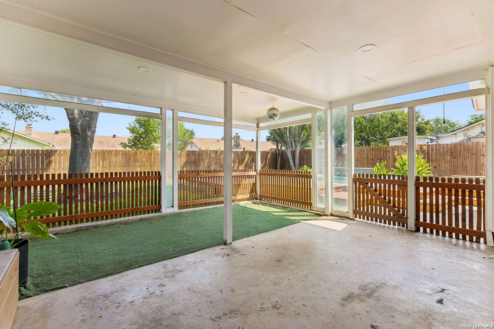 2006 Oakline San Antonio TX 78232