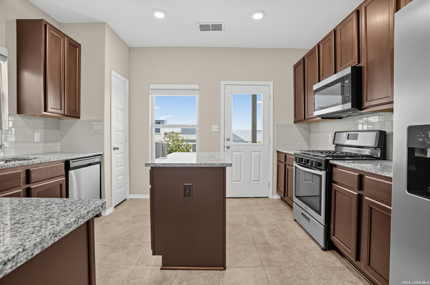 5502 Daniel Way St Hedwig TX 78152