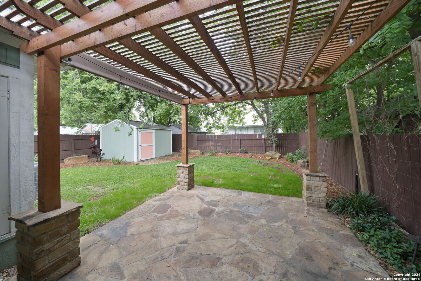 206 W High Avenue San Antonio TX 78210