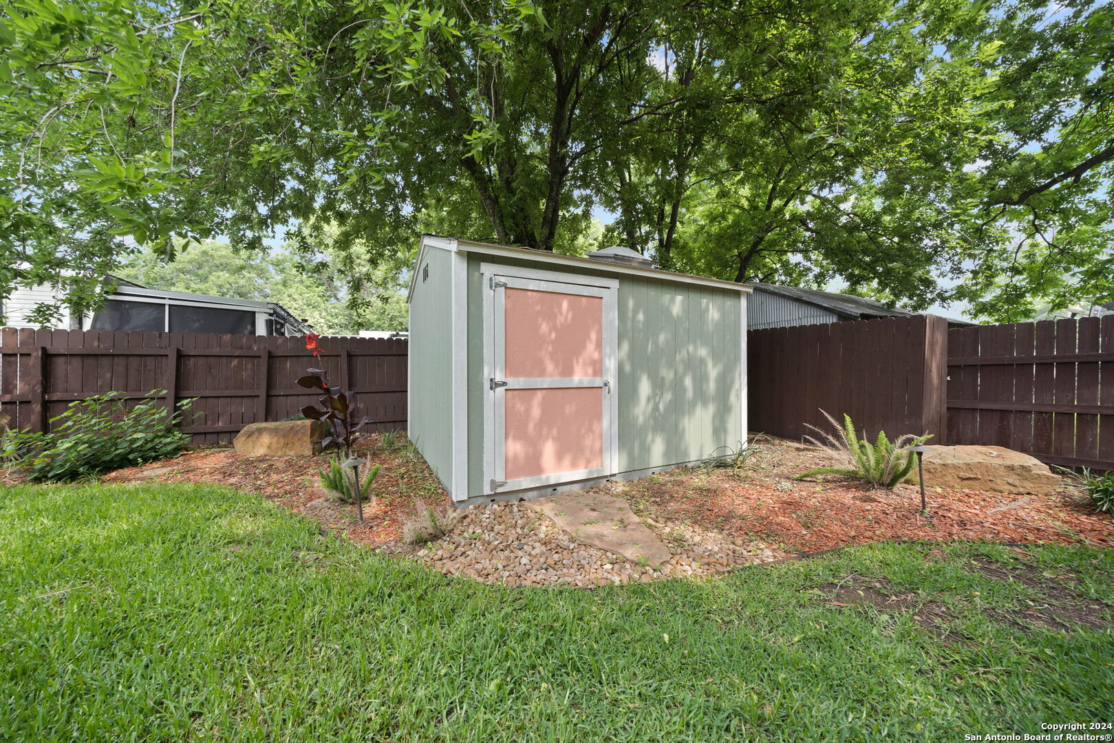206 W High Avenue San Antonio TX 78210