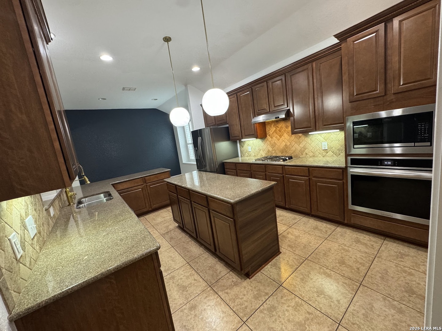 24939 Cloudy Creek San Antonio TX 78255