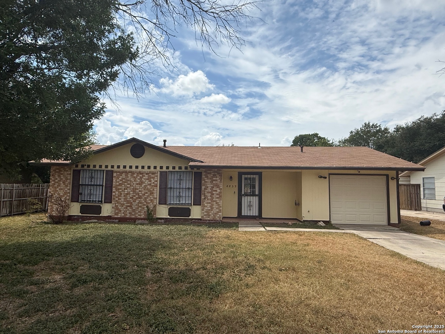 4839 Castle Stream San Antonio TX 78218