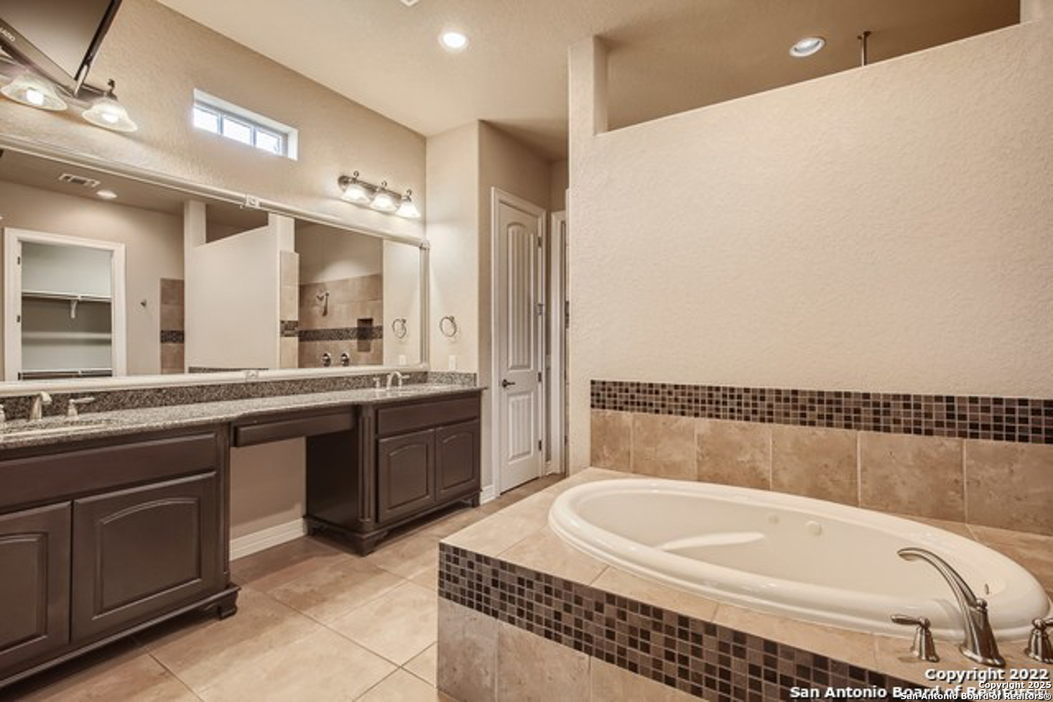 18527 Canoe Brook San Antonio TX 78258