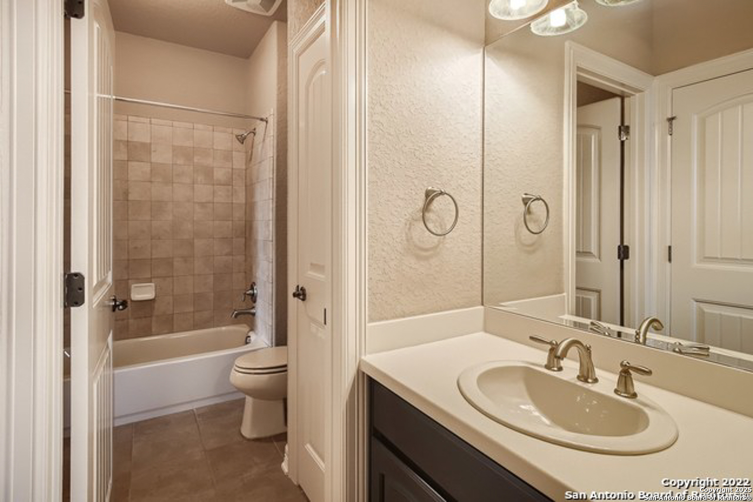 18527 Canoe Brook San Antonio TX 78258