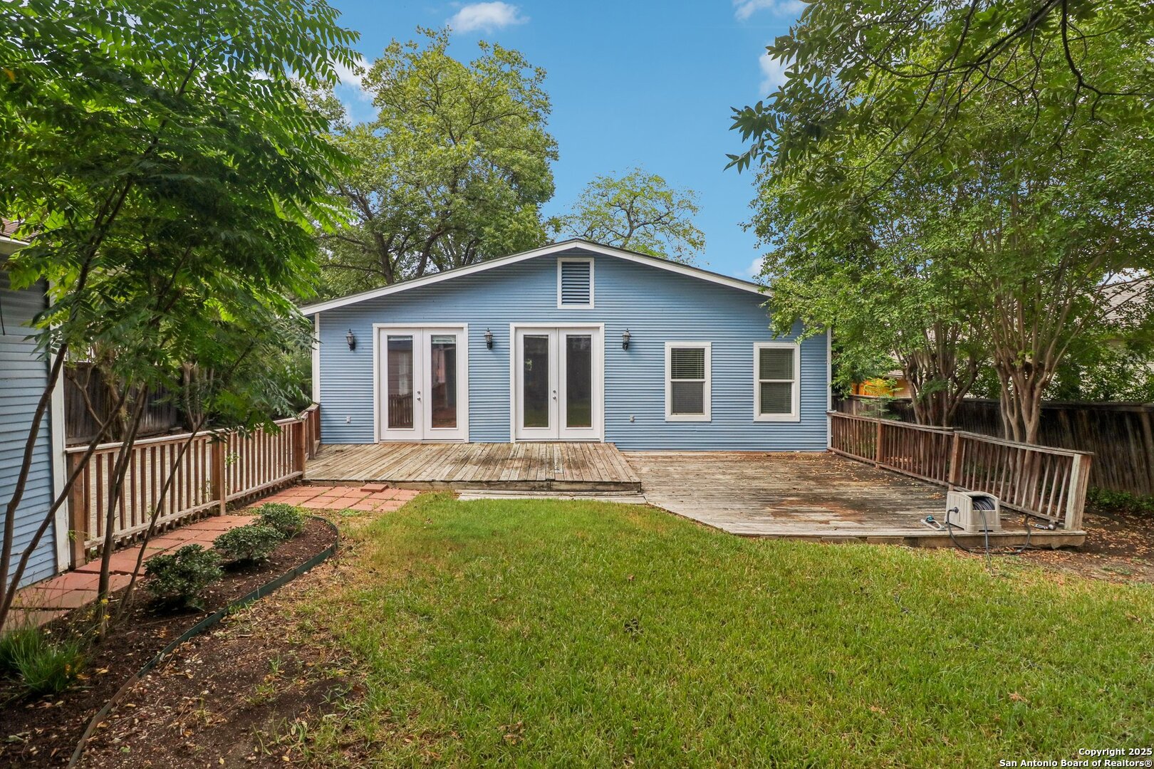 838 Wiltshire Avenue Terrell Hills TX 78209