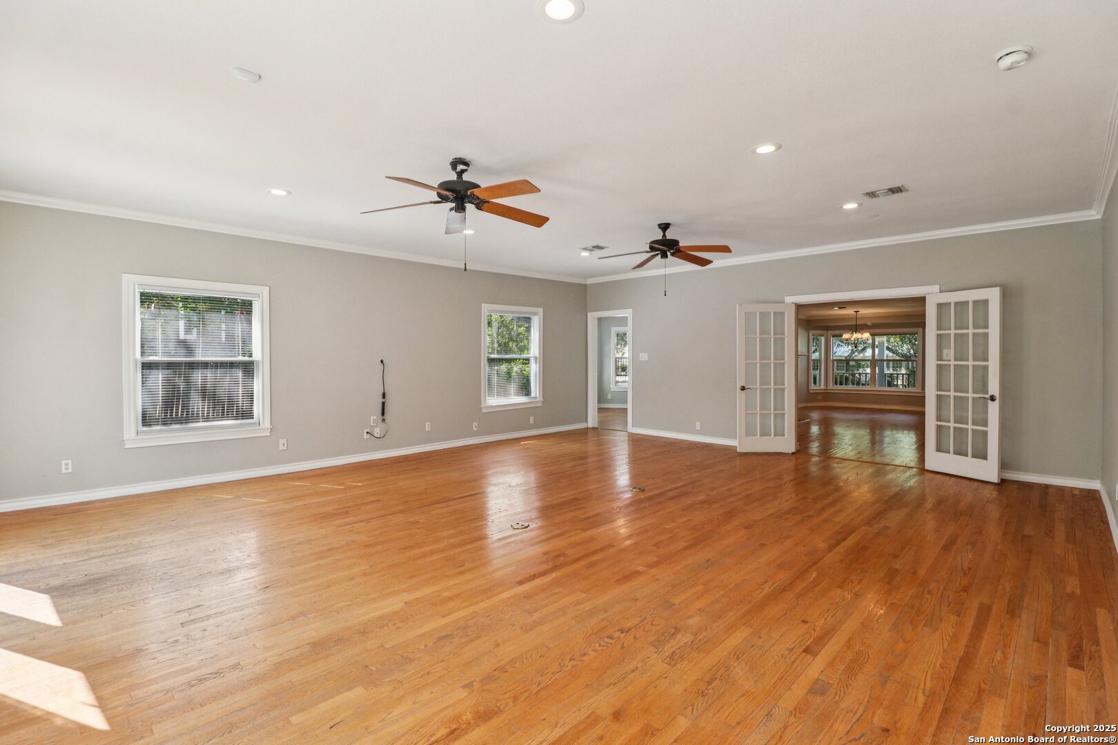 838 Wiltshire Avenue Terrell Hills TX 78209