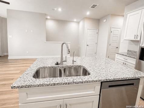 7158 Magnolia Creek San Antonio TX 78252