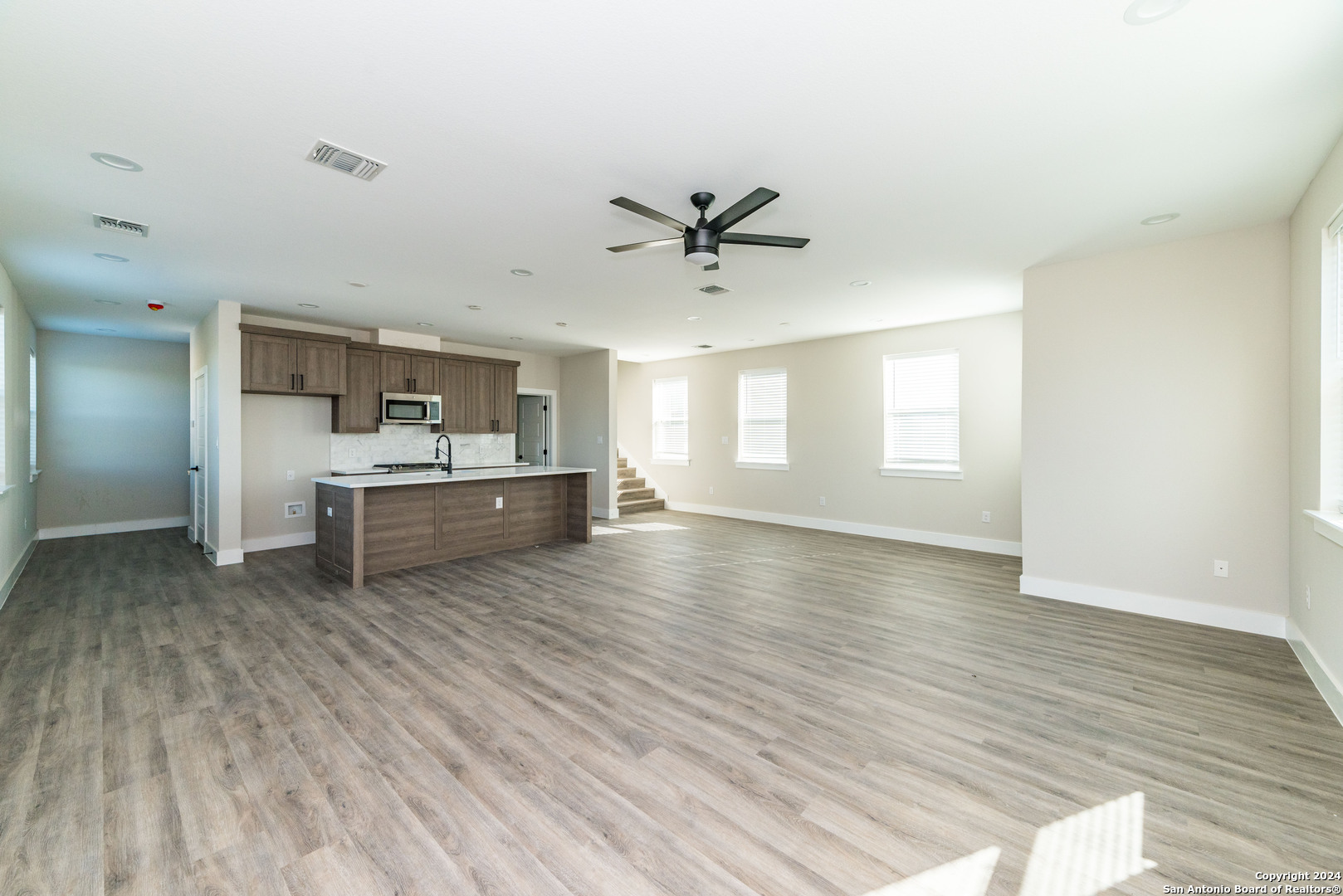 1618 W Lawndale Drive San Antonio TX 78209