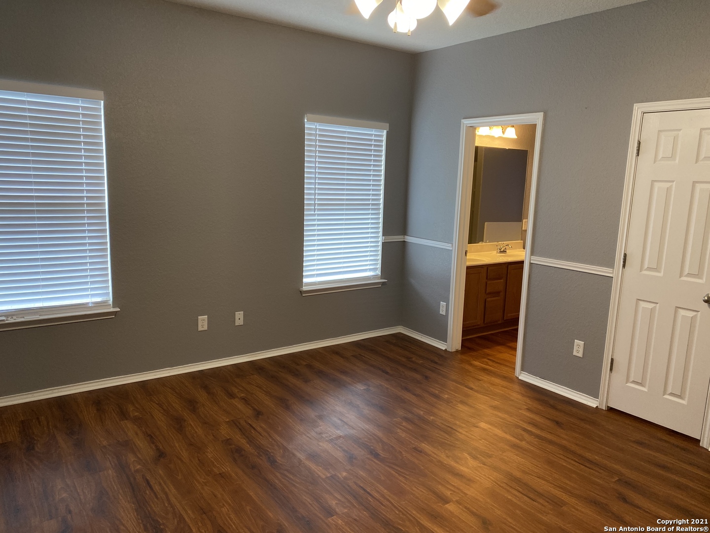 9310 Longmire Trace San Antonio TX 78245