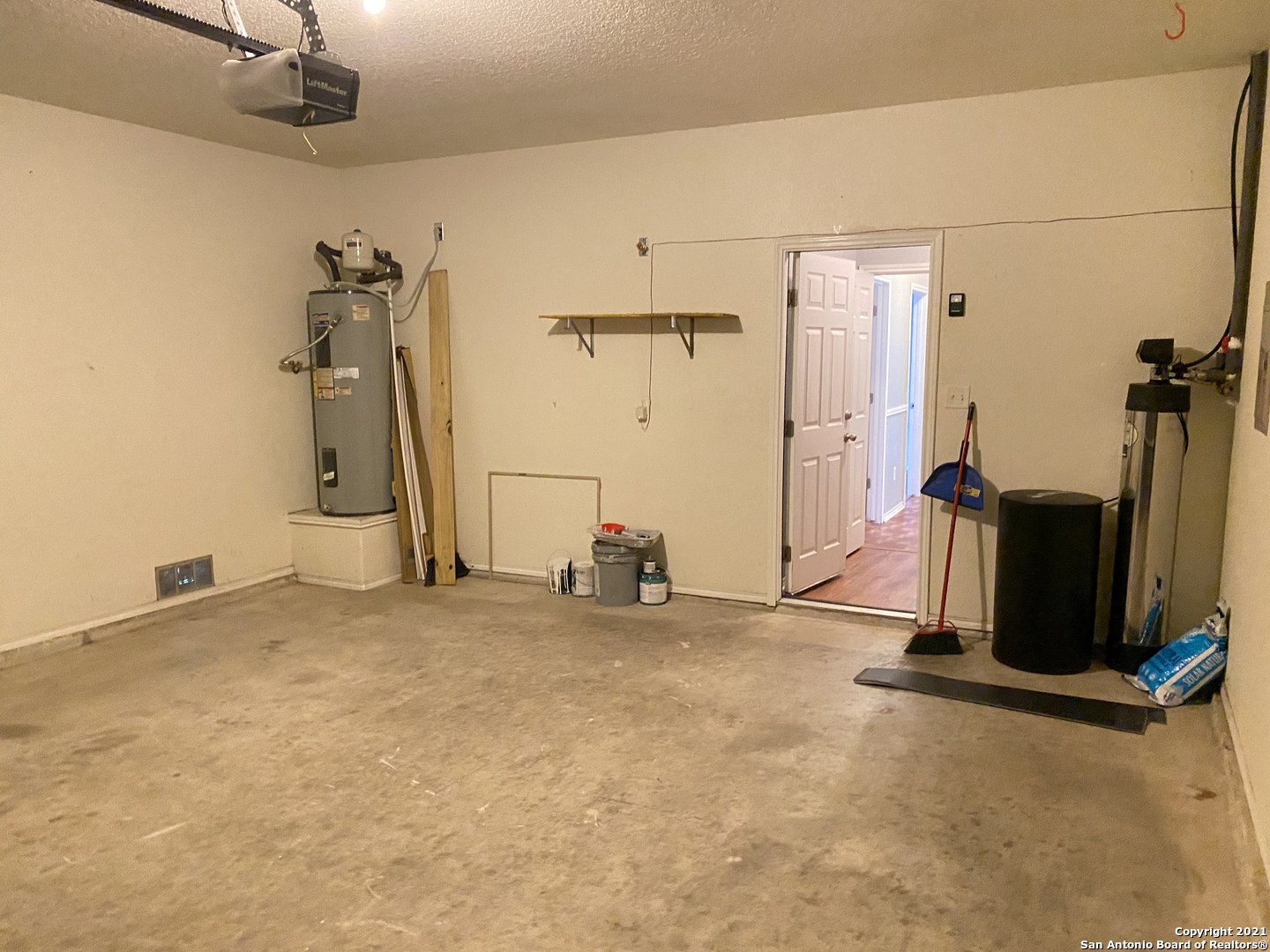 9310 Longmire Trace San Antonio TX 78245