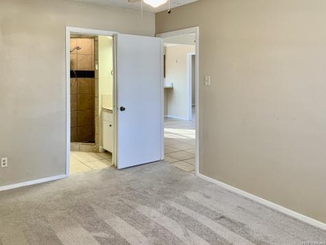 5602 Ponderosa San Antonio TX 78240