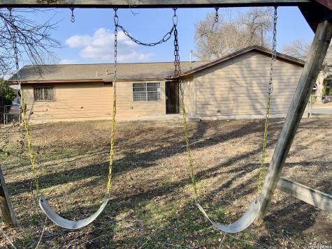 5602 Ponderosa San Antonio TX 78240