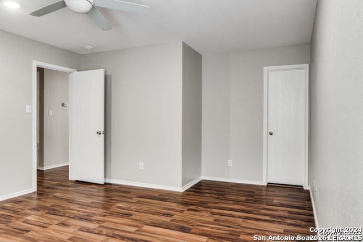 3743 Amber Leaf San Antonio TX 78245