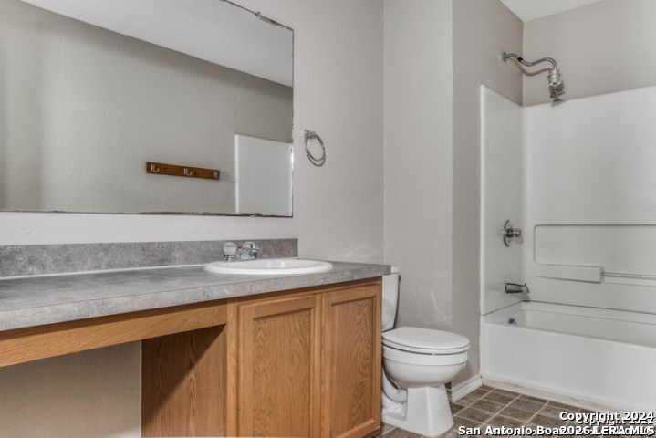 3743 Amber Leaf San Antonio TX 78245