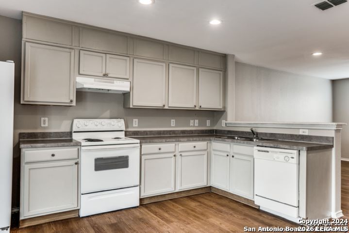 3743 Amber Leaf San Antonio TX 78245