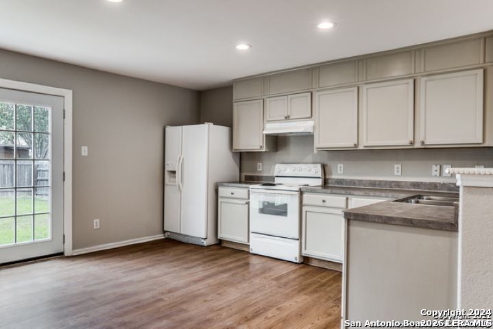 3743 Amber Leaf San Antonio TX 78245