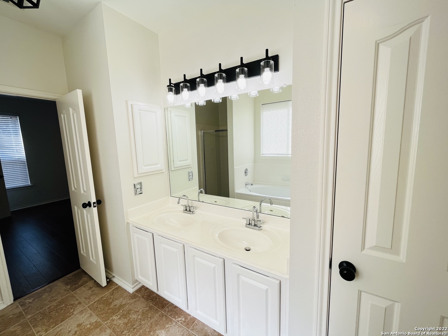 22622 Madison Park San Antonio TX 78260