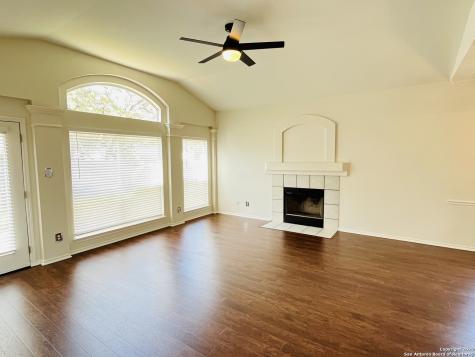 22622 Madison Park San Antonio TX 78260