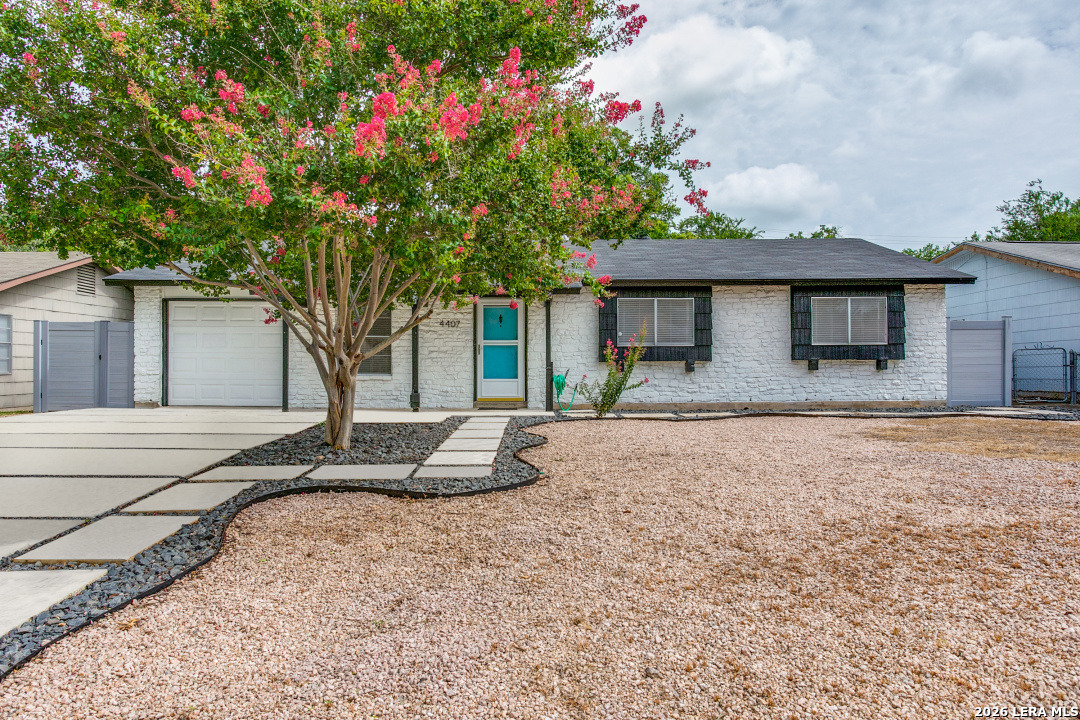 4407 Sun Vista Lane San Antonio TX 78217