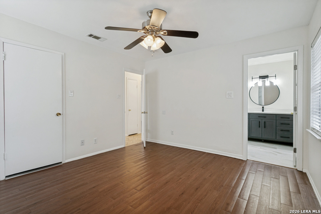 4407 Sun Vista Lane San Antonio TX 78217