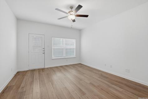 5919 Cooper Cash San Antonio TX 78252