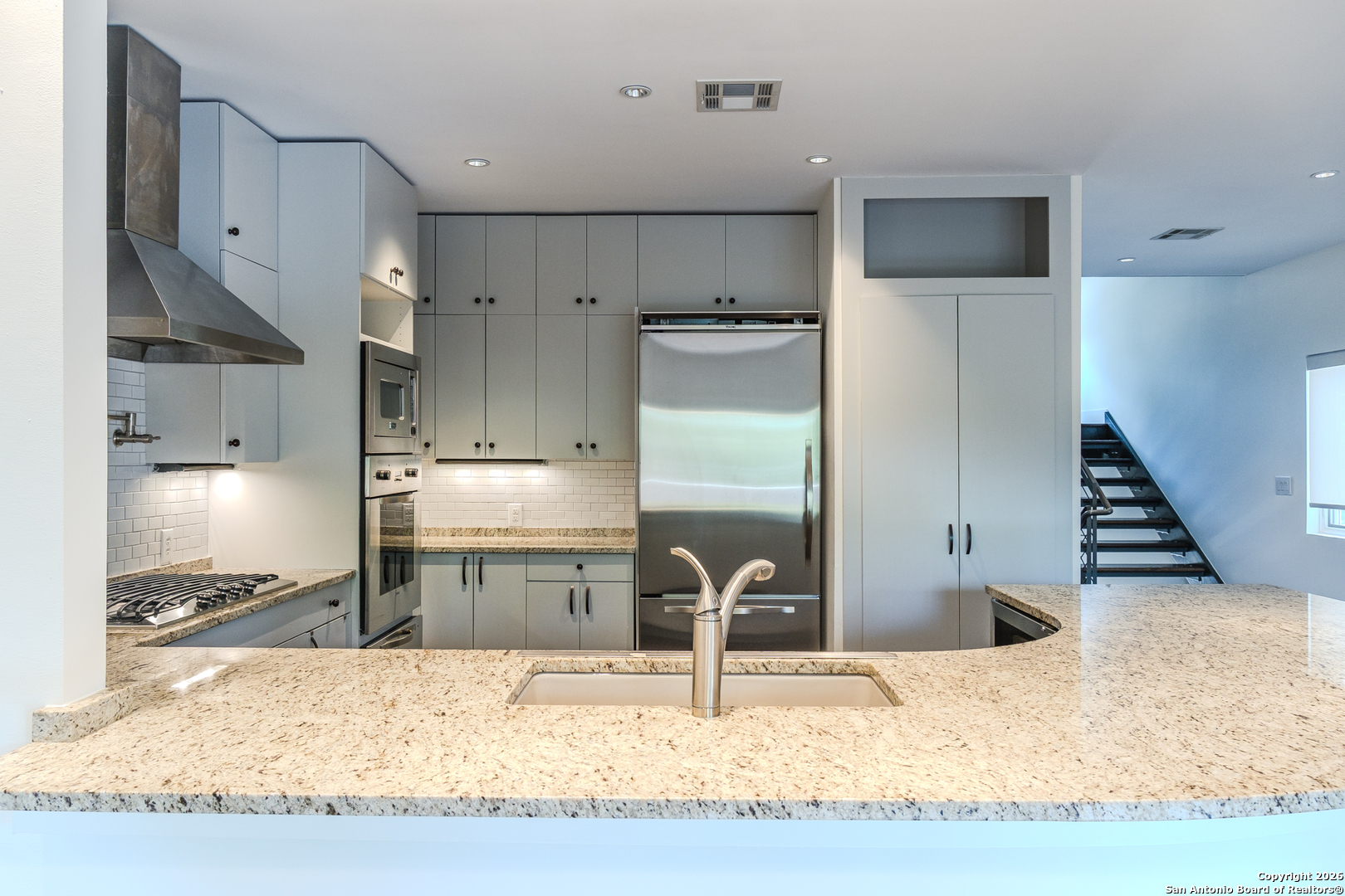 215 Annie Street Olmos Park TX 78212