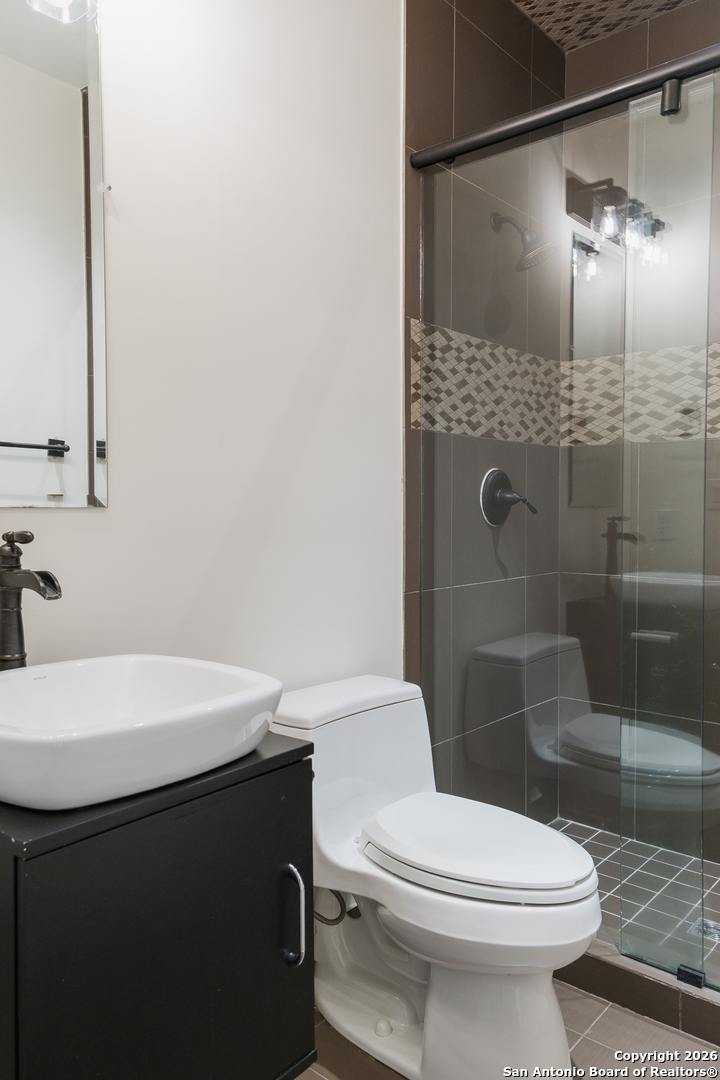 215 Annie Street Olmos Park TX 78212