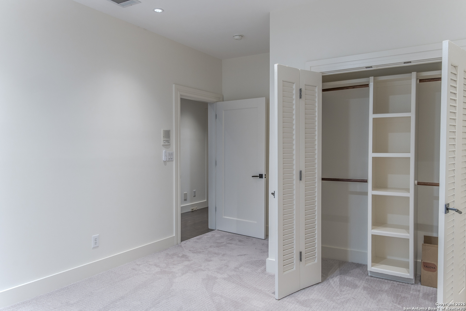 215 Annie Street Olmos Park TX 78212