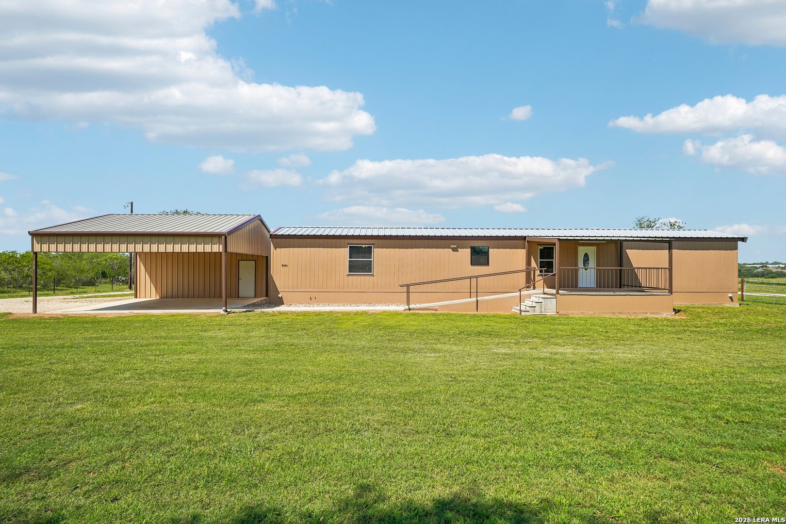 849 County Road 302 Floresville TX 78114