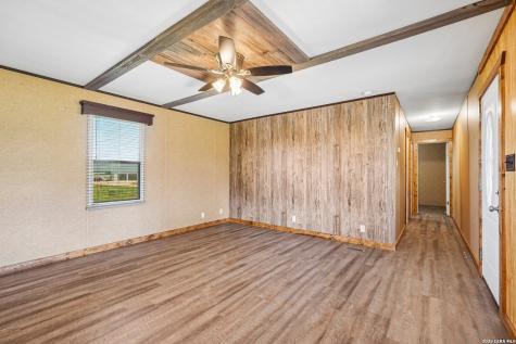 849 County Road 302 Floresville TX 78114