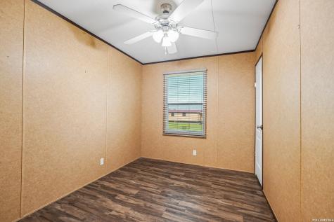 849 County Road 302 Floresville TX 78114