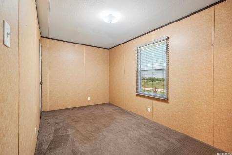 849 County Road 302 Floresville TX 78114