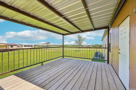 849 County Road 302 Floresville TX 78114